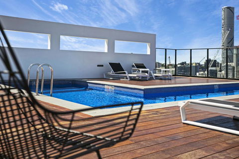 Arise Soda - Hotel Gold Coast 2