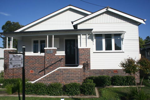 Armidale Executive Accommodation - City Centre - Hotel Gold Coast 1
