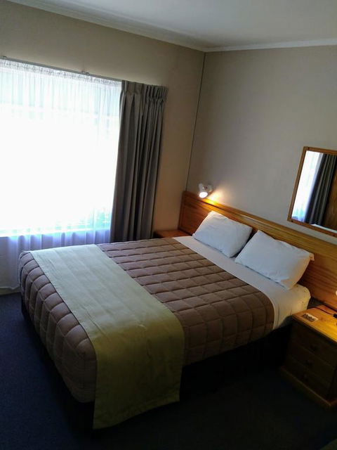 Armidale Rose Villa Motel - Hotel Gold Coast 3