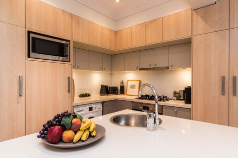 Art Deco 2 Bed Sydney/Darlinghurst Gem - Hotel Gold Coast 3