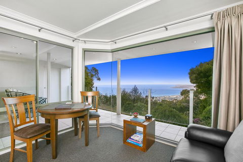 Arthurs Views - Hotel Gold Coast 2