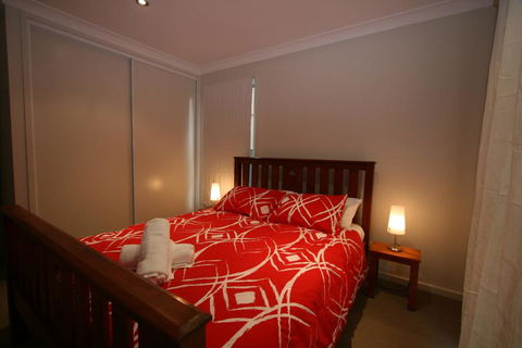 Aspect 1/8a Poly Cow Lane - Hotel Gold Coast 1