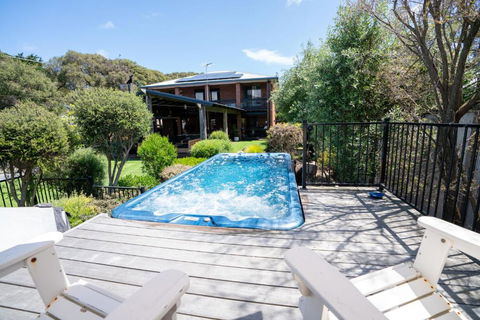 Luxurious Soul Sanctuary By The Surf - Perfect For Multiple Families Coming Together - Hotel Gold Coast 0