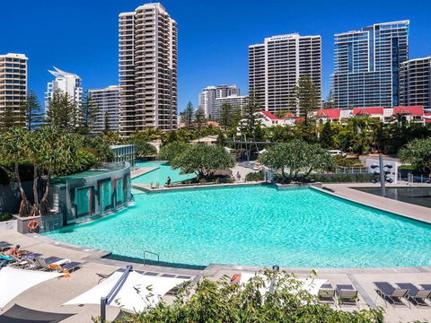 Luxury 3 Bedroom Apartment With Ocean Views - Coast HM - Hotel Gold Coast 1