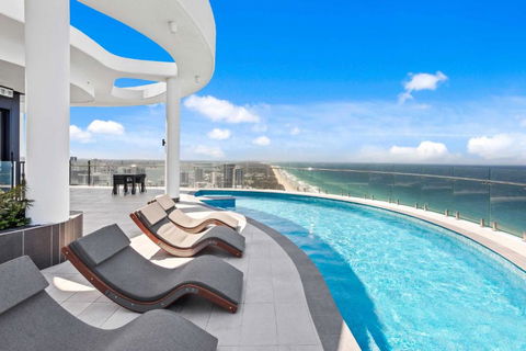 Luxury At The Pearl - Hotel Gold Coast 0