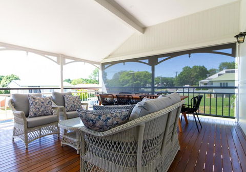 Luxury Grand Escapes Queenslander In Ipswich - Hotel Gold Coast 3