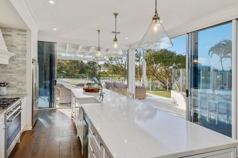 Luxury Hamptons Beachside Sanctuary - Hotel Gold Coast 0