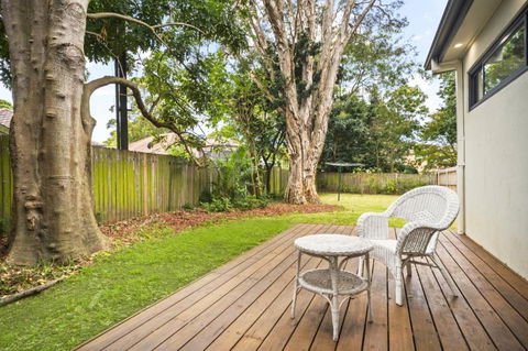 Luxury Retreat & Spacious 4BR House In Willoughby - Hotel Gold Coast 1
