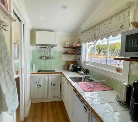Maple Hill Cottage - Hotel Gold Coast 3