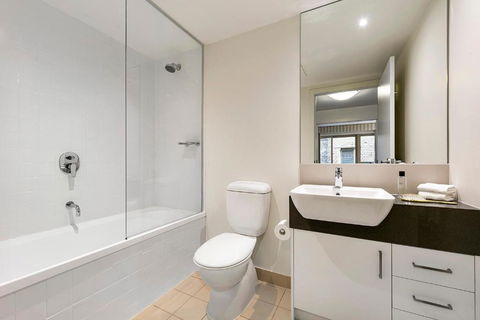 Melbourne Carlton Central Apartment Hotel Official - Hotel Gold Coast 2