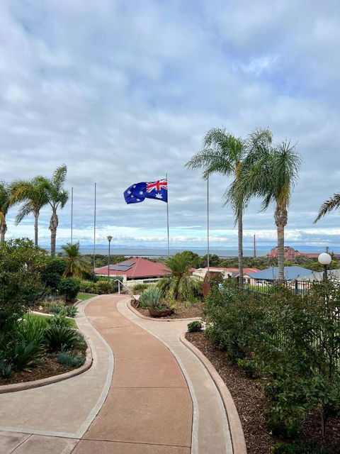 Mirambeena Motel - Hotel Gold Coast 2