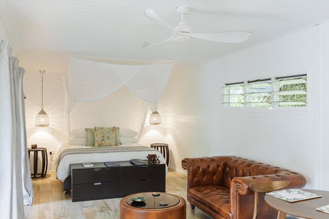 Mist At Cape Tribulation - Hotel Gold Coast 1