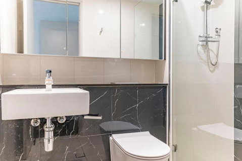 Modern 2B With Loft Bed Parking Central Mascot - Hotel Gold Coast 1