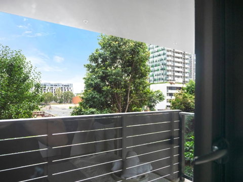 Modern Split Level 2Bed With Pool - Hotel Gold Coast 2