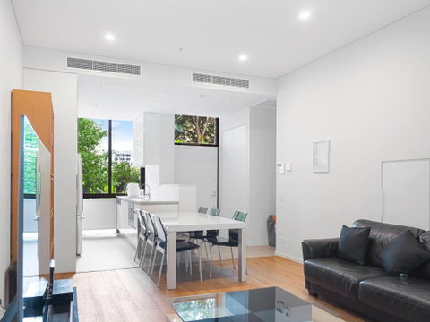 Modern Split Level 2Bed With Pool - Hotel Gold Coast 0