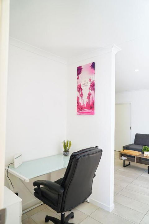 Modern Style Unit 2 Deer Park - Hotel Gold Coast 3