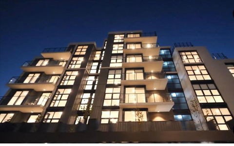 Modern Suite In The Central - Hotel Gold Coast 0