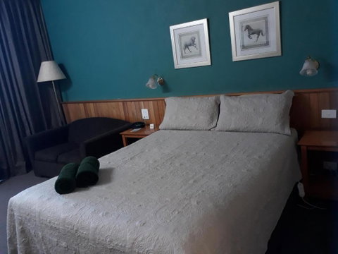 Moe Motor Inn - Contactless 24 Hour Checkinn Available - Hotel Gold Coast 1