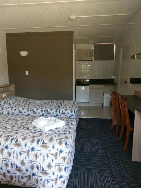 Motel Monaco - Hotel Gold Coast 3