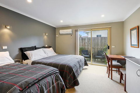 Motel Strahan - Hotel Gold Coast 0
