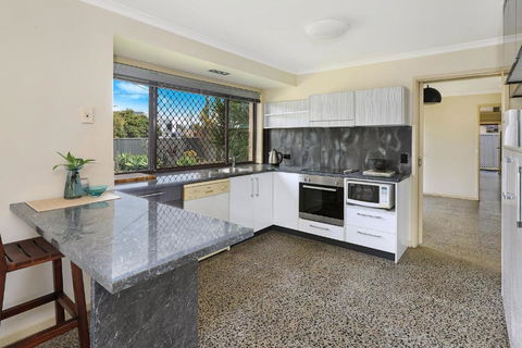 NAROO7- PRIME, CENTRE OF MOOLOOLABA LOCATION - Hotel Gold Coast 1