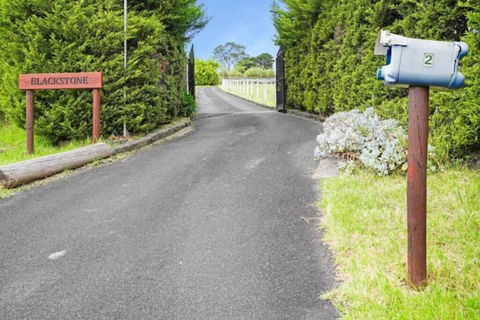 Narre Warren Farm Farm 20 People - Hotel Gold Coast 1