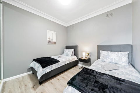 New 2 Bedroom House 500m To Mall With Free Parking - Hotel Gold Coast 3