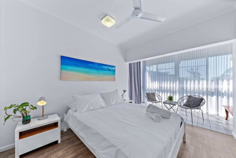 NEW! 2BR Whitsundays Oasis W/ Ocean Views - Hotel Gold Coast 1