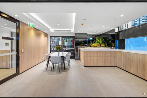 NEW Chic Stature Southbank 2 Bd - Hotel Gold Coast 2