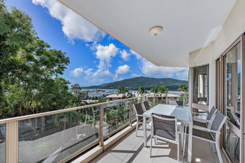 NEW! Gorgeous 2BR Apartment With Stunning Ocean Views! - Hotel Gold Coast 2