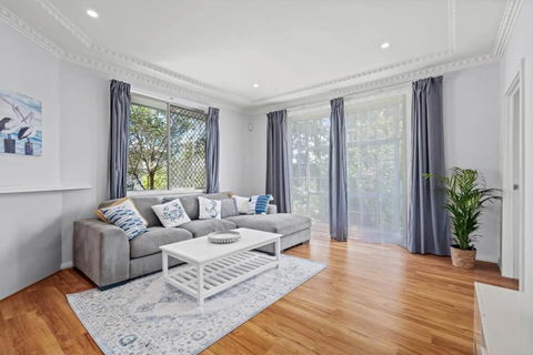 NEW Sailors Cove Pet Friendly - Hotel Gold Coast 0