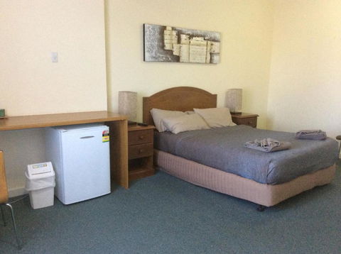 New Whyalla Hotel - Hotel Gold Coast 2
