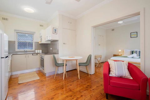 Newcastle Nook - Convenient Comforts In The CBD - Hotel Gold Coast 3