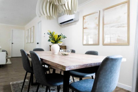 Newly Renovated Home Near Shops, M1, National Forest & Koalas! - Hotel Gold Coast 1