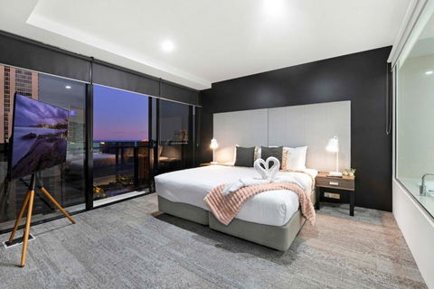OCEAN VIEW - One Bedroom Spa Apartment - Circle On Cavill - Self Contained, Privately Managed - Hotel Gold Coast 0