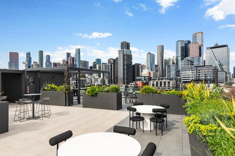 North Melbourne Apartments By Urban Rest - Hotel Gold Coast 0
