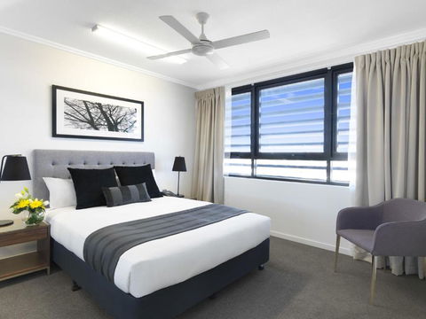 Oaks Mackay Carlyle Suites - Hotel Gold Coast 2