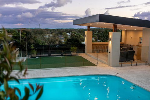 OASIS ON SUNSET - Tranquility Close To The Ocean - Hotel Gold Coast 1