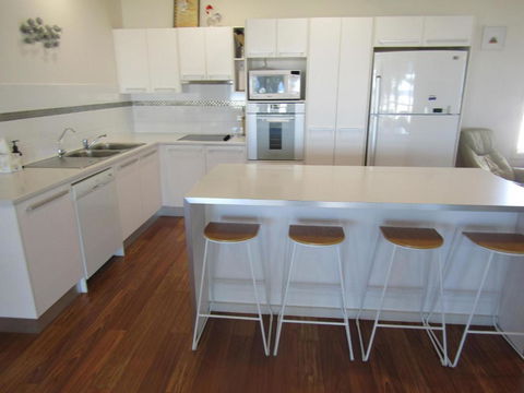 Ocean Devotion - Point Turton - Hotel Gold Coast 2