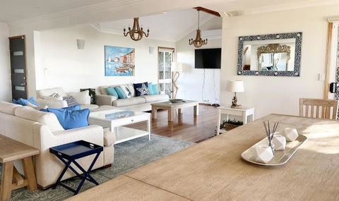 Ocean Pearl - 3 Bedroom Beachfront Property! - Hotel Gold Coast 2