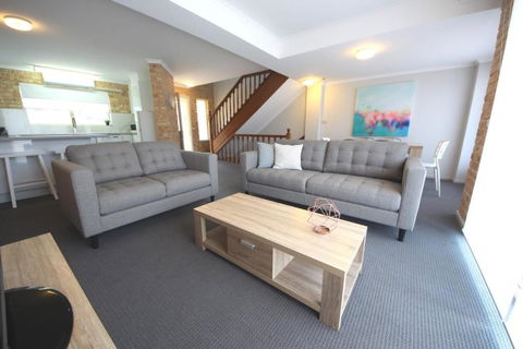 Ocean Shores Unit 4 Of 8 - 12 Paragon Ave South West Rocks - No Sheets Or Towels Provided - Hotel Gold Coast 0