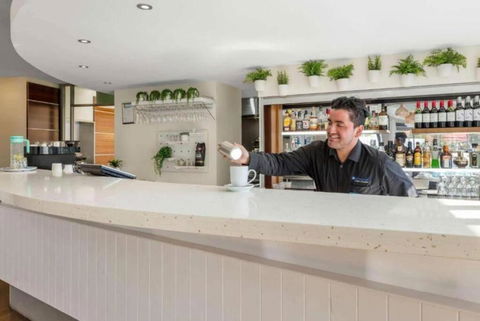 NOTINUSEWyndham WaveWhisper Retreat - Hotel Gold Coast 3