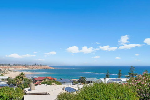 Ocean View In Port Noarlunga - Hotel Gold Coast 2