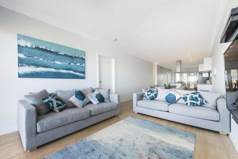 Oceans View - Luxury Apartment With Ocean Views - Hotel Gold Coast 3