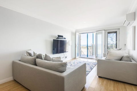 Oceans Waves - Luxury Apartment With Ocean Views - Hotel Gold Coast 3