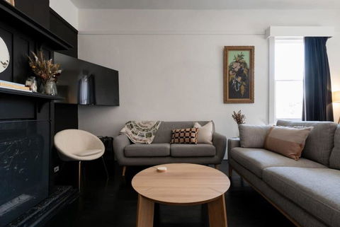 Ohio House - Hotel Gold Coast 0