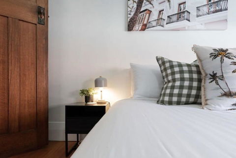 Ohio House - Hotel Gold Coast 1