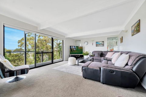 On Top Of The World - Hotel Gold Coast 2