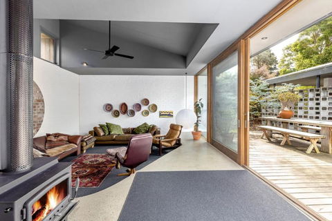 One-Dunny Beach House - Hotel Gold Coast 1