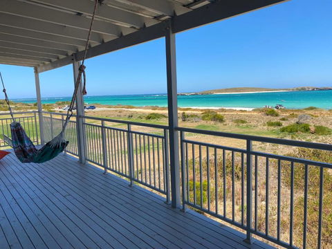 Ospreys View - Relaxed Coastal Vibe - Hotel Gold Coast 1